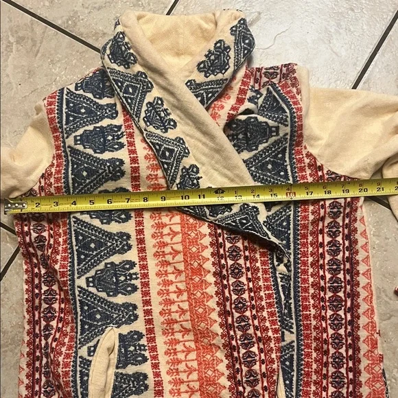 Sundance Cream Open-Front Cardigan Jacket with Red & Blue Pattern - Picture 8 of 13